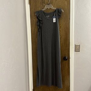 NWT gray dress, cute sleeves